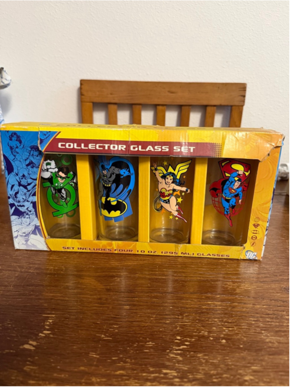 DC Comics Collector Glass Set Batman Superman Wonder Woman Green Lantern 4pc 10o